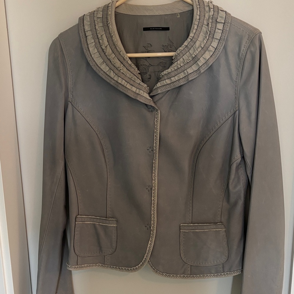 Elie Tahari Gray Leather Jacket with Ruffle Collar EUC. Perfect for Jeans !